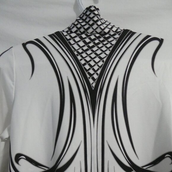 CATWALK | medium | White Zip-Up Jacket With Incredible All-Over Print Design - Picture 10 of 15